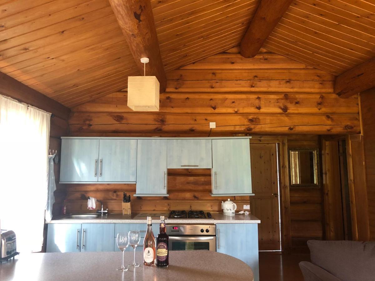 Log Home Village Ulverston Bagian luar foto
