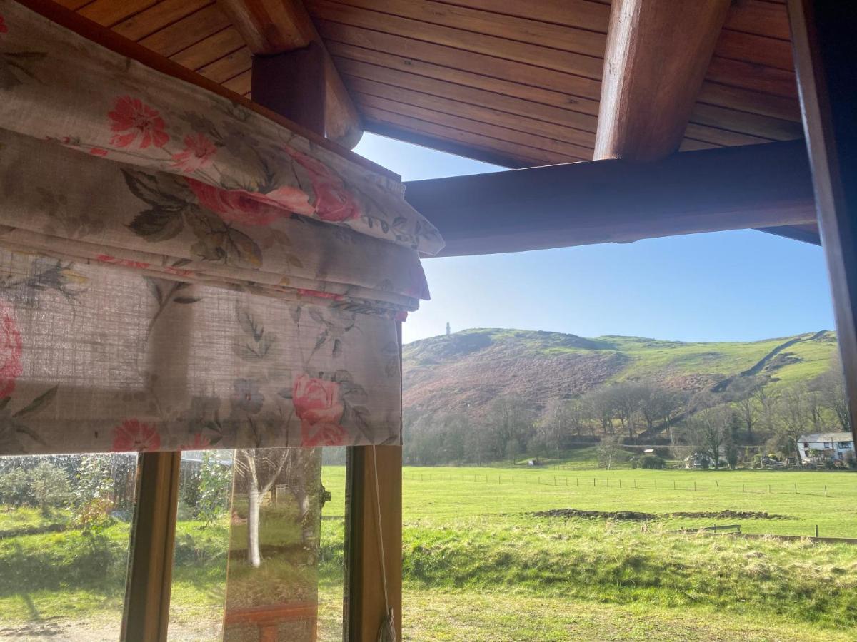Log Home Village Ulverston Bagian luar foto